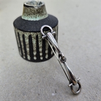 sterling-sølvnål-form-bidsel-broche-ældre-smykke